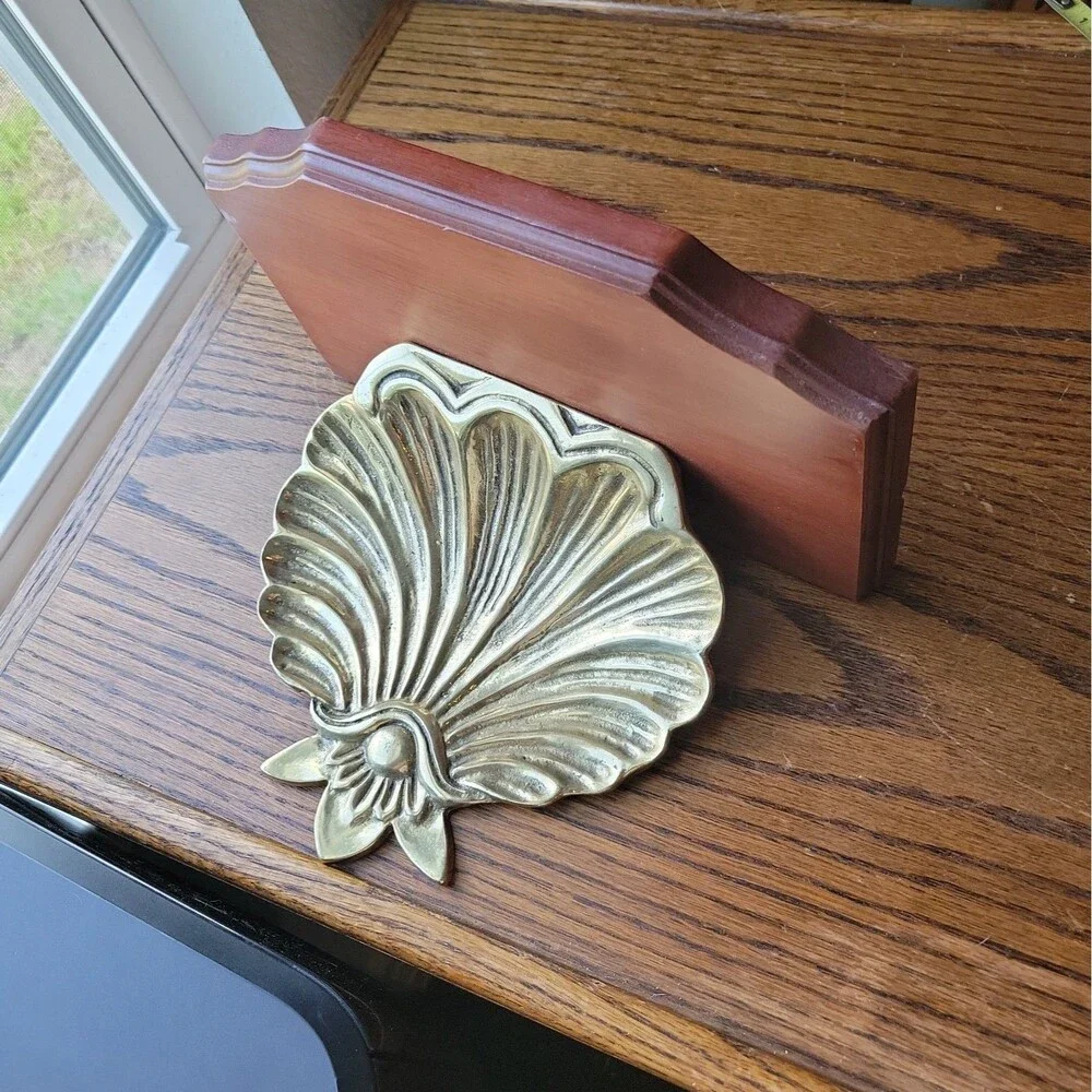 Vtg Seashell Wall Shelf Solid Brass Wood Scallop Gold Shell Hollywood Regency
